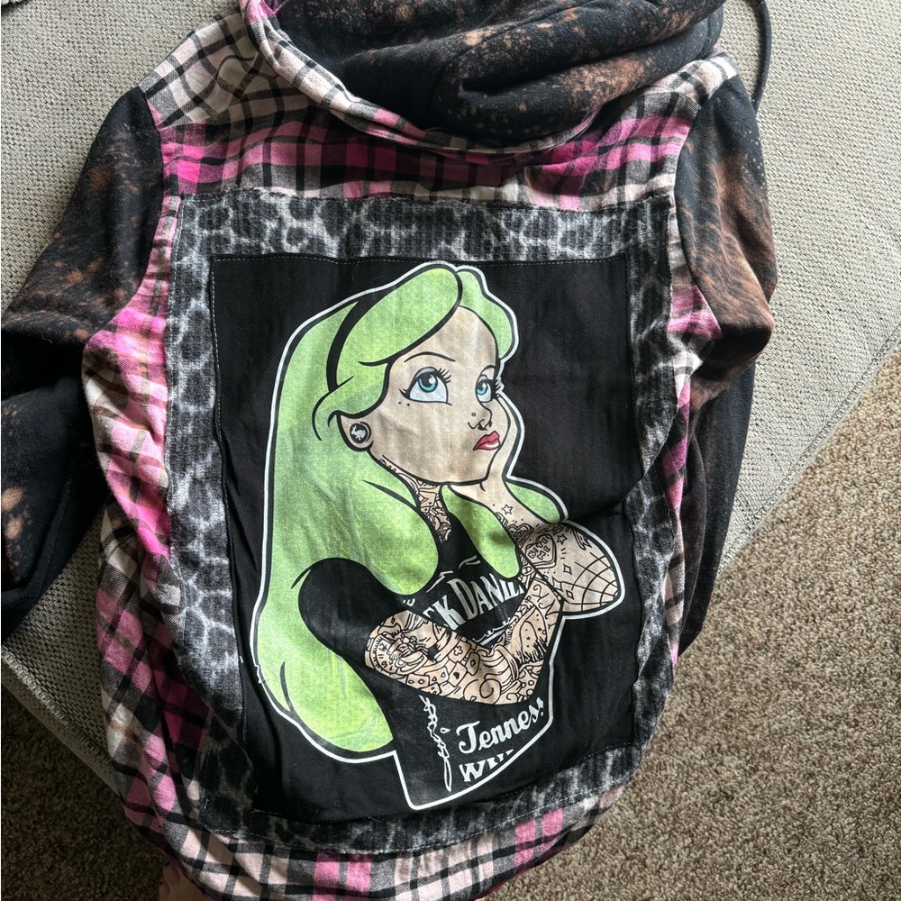 Bleached flannel with hood. Alice in Wonderland